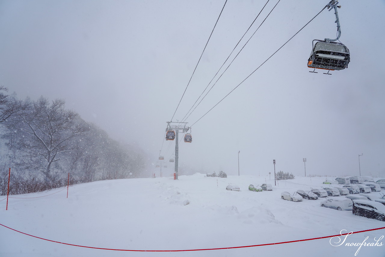 キロロリゾート　『SKI-IN SKI-OUT』を実現！キロロトリビュートポートフォリオホテル北海道⇔スキー場間が、コンビリフト『ゲートウェイエクスプレス』でスムーズに連結☆